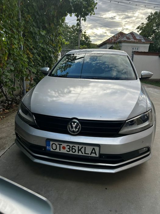 Vând vw jetta  1.2 benzina