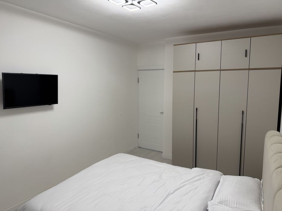 Apartament nou de inchiriat. Prima inchiriere.