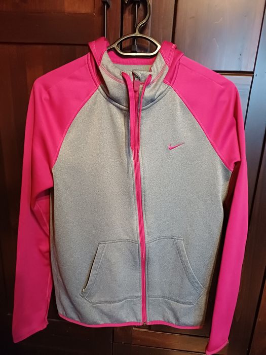 Дамски анурак Nike