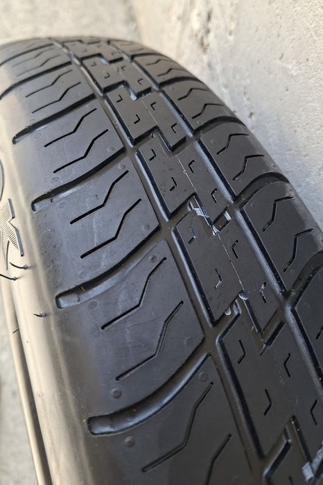 Чисто нова резервна гума 125/70R19 за Ауди