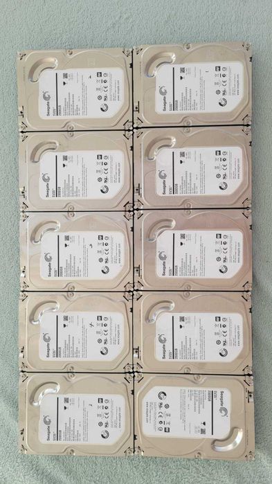 HDD-uri Seagate 2Tb și Western Digital 1Tb, SSD Kingston și memorie RAM