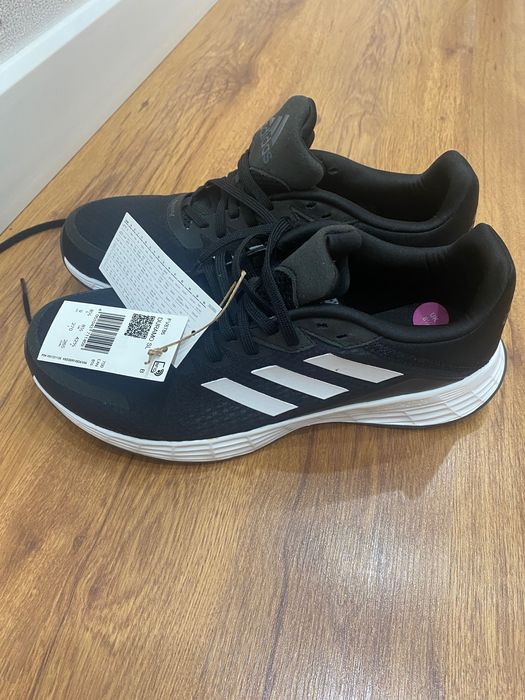 ADIDAS спортивные кроссовки