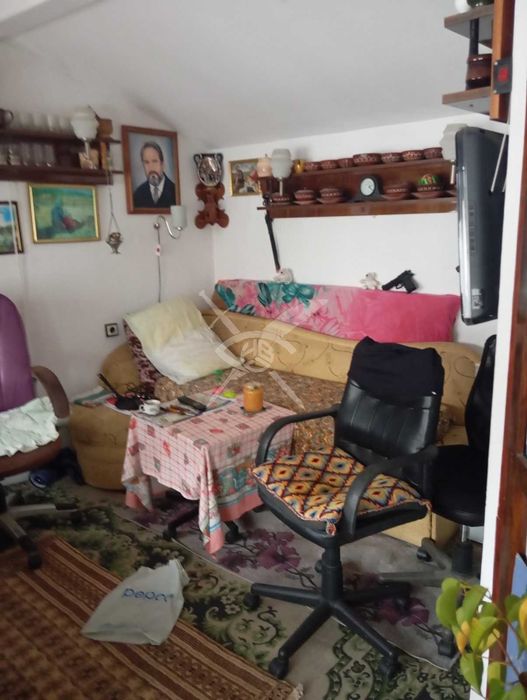 Продава се Тристаен апартамент в Бургас, Възраждане - 65 кв.м за 2231 €/кв.м - Снимка #2