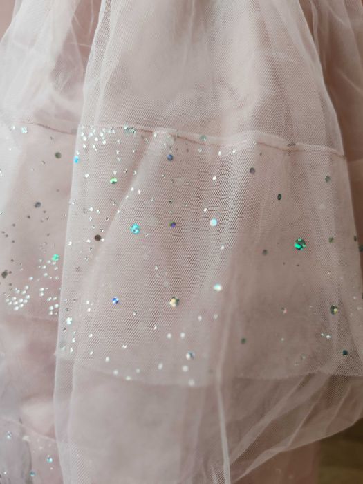 Поличка за момиче