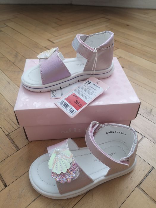 Сандали за момиче 23 номер