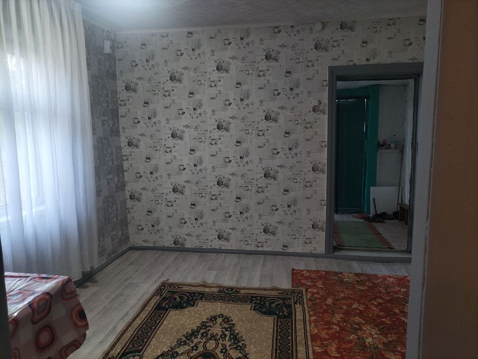 Продам часть дома в центре п.Восточного!