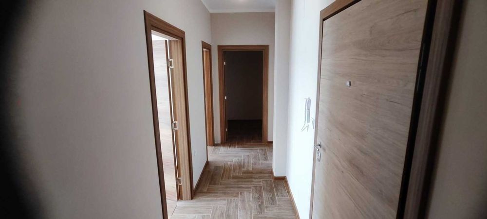Продава се Тристаен апартамент в Пловдив, Христо Смирненски - 75 кв.м за 1667 €/кв.м - Снимка #2