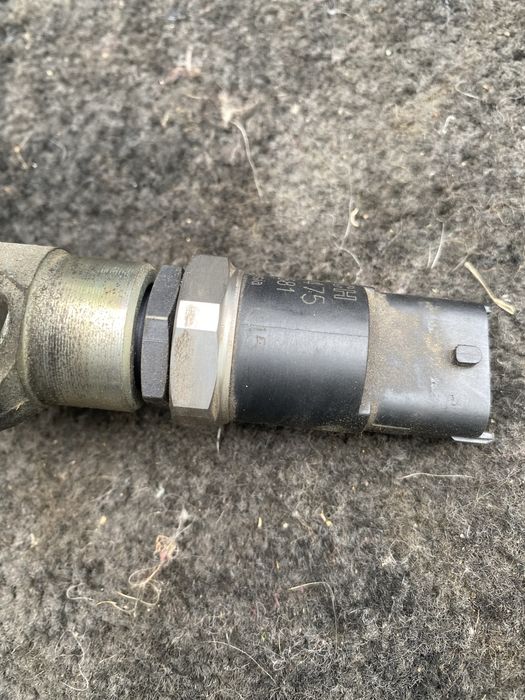 Горивна рейка със сензор Range Rover L322 3.0d M57