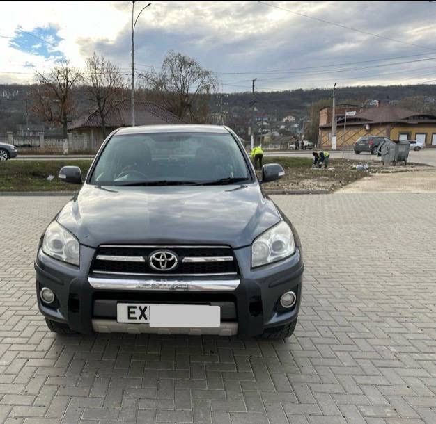 Vand Toyota Rav 4