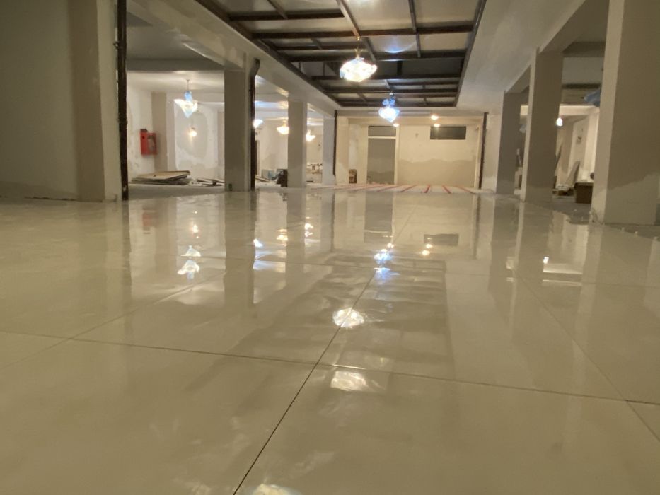 Inchiriez spatiu magazin chinezesc ultracentral P+M 600 mp