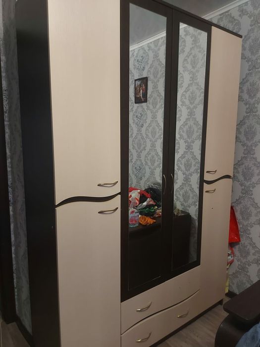 Продам шкаф в хорошем состоянии