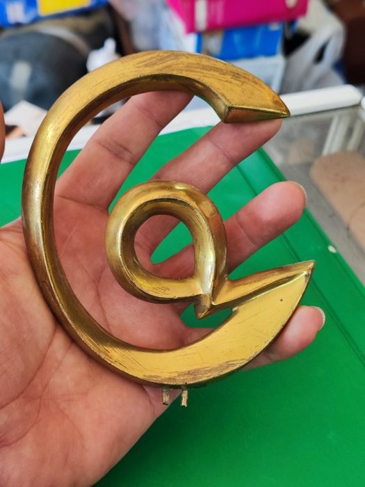 Бронзова пластика Иво Арнаудов