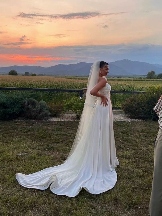 Продаю свадебное платье