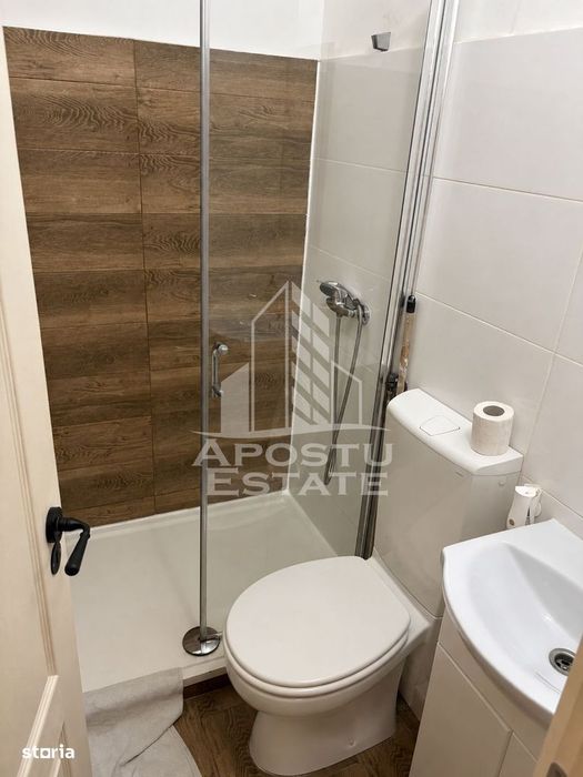 Garsoniera de vanzare, complet renovata, zona UMT, Timisoara