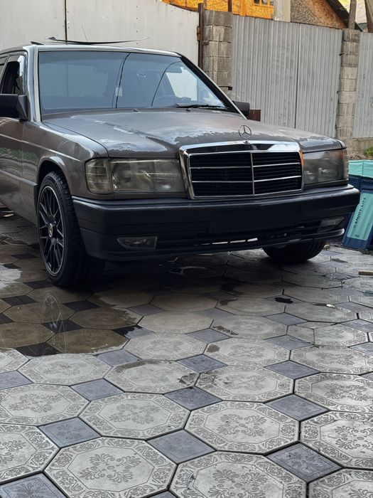 Срочно продам Мерседес 190