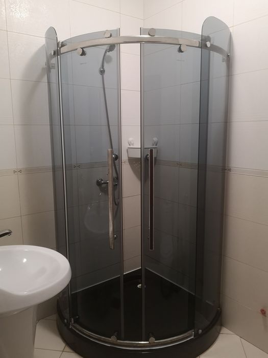 Închiriez ap 2 cam sau vând