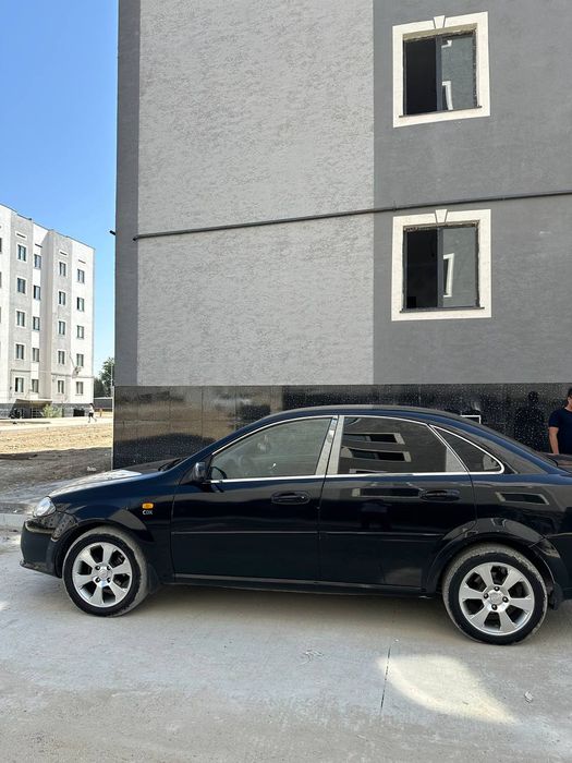 Lacetti gentra qilingan