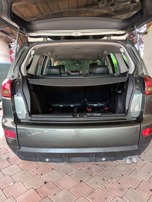 Vând auto PEUGEOT 4007 SUV 4×4