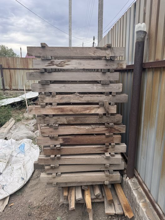 Продам поддоны под изоляторы