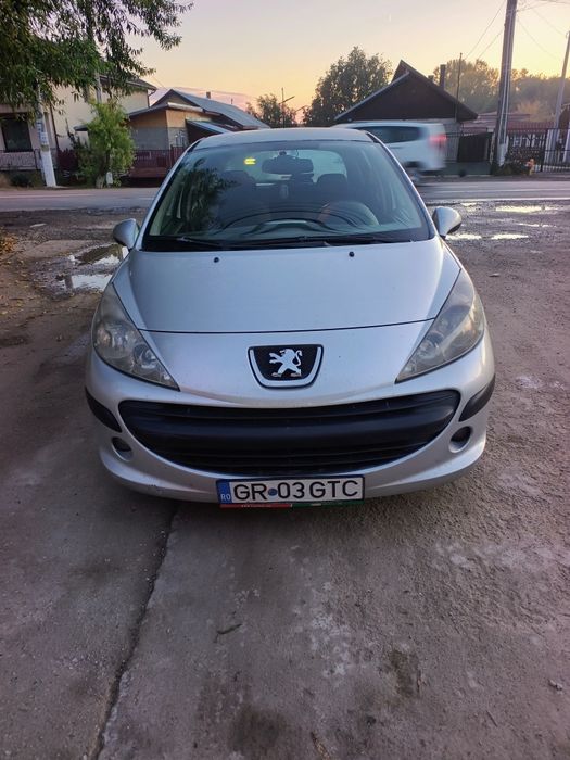 Vând Peugeot 207 1.4 HDI