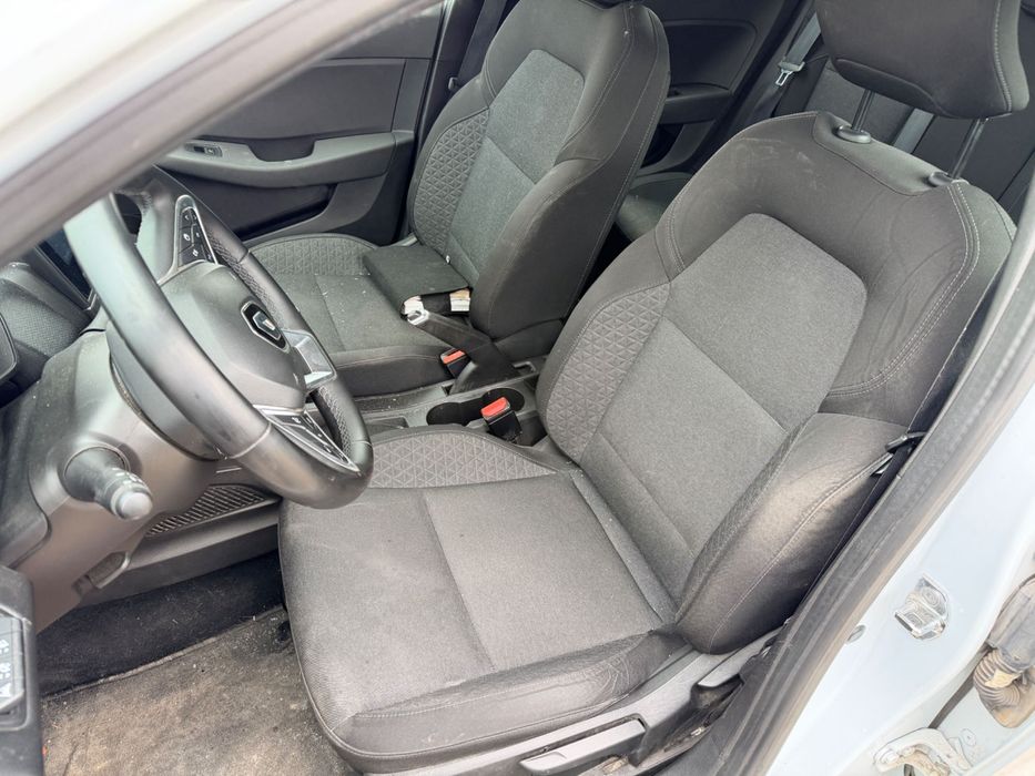 Renault Clio 5 1.0 LPG двигател H4D480, ск. кутия JT4 6 ск 90 кс 135 000 km 2023 г Рено Клио 5 1.0 engine H4D480 gear box JT4 6 sp 90 hp 135 000 км.