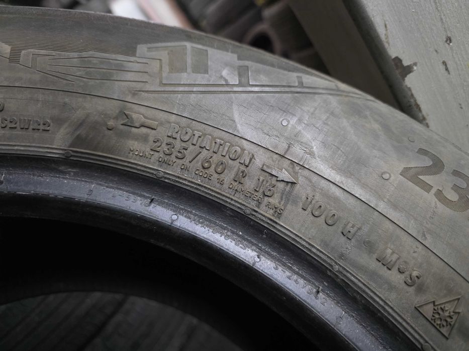 2бр Всесезонни гуми 235 60 16 - Continental