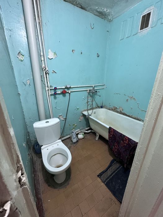 Академик лицей якинида 4/3 этаж 1 хона уй ижарага берилади