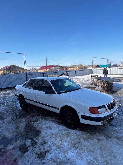 Продам ауди 100 с4