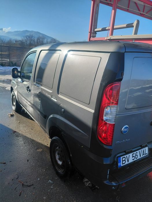 Vând/schimb  Fiat Doblo.