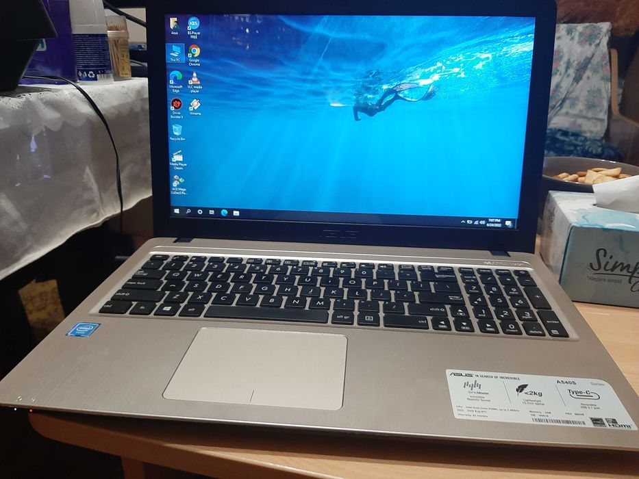 Vand Laptop Asus A540S