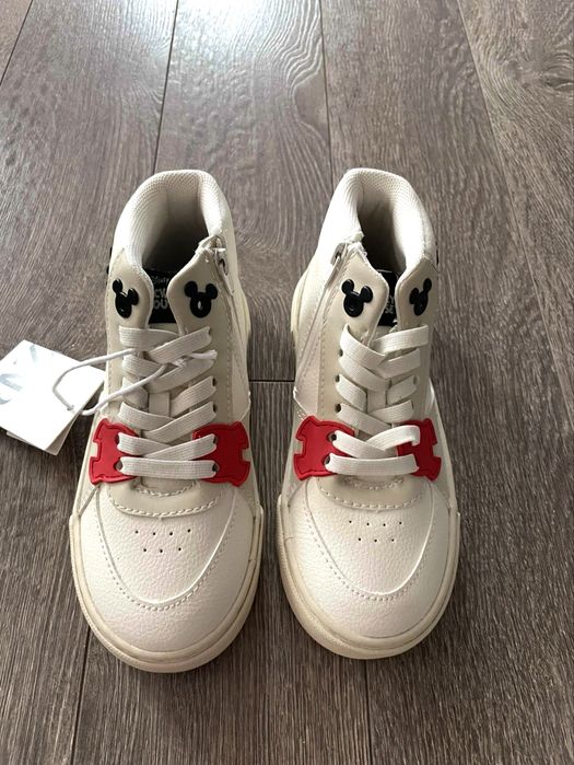 Нови детски обувки кецове ZARA Зара с мики маус 28 номер