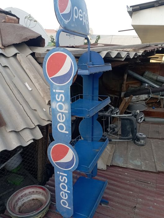 Этожерка рекламная