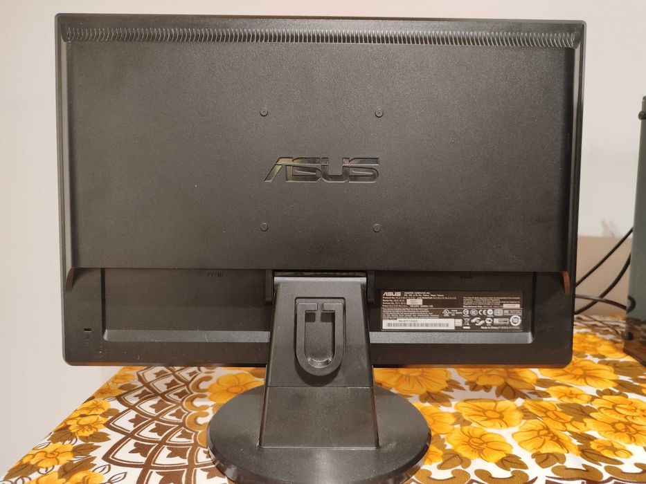 Монитор ASUS VW221D Размер на Екрана: 21.6" инча