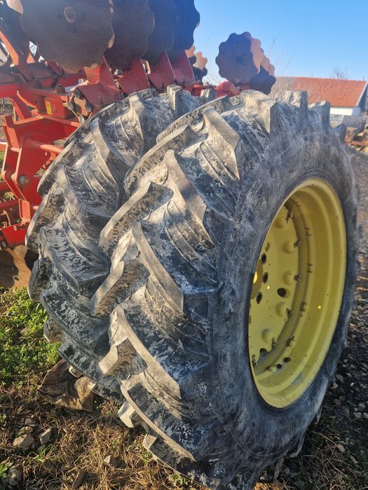 Tractor john deere 2130