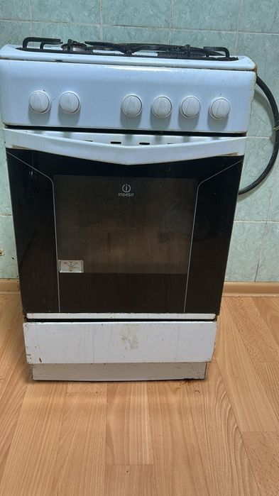 Продам Газовую плиту