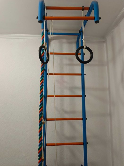 Продам шведскую стенку