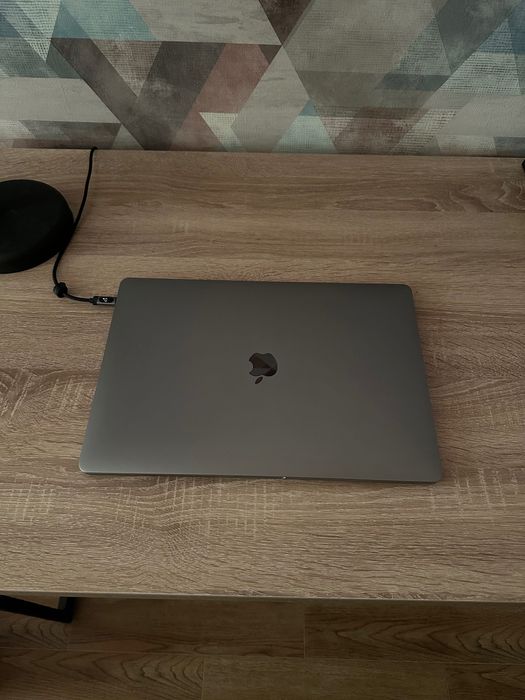 MacBook Pro 15” 2017 i7/16/500 a1707
