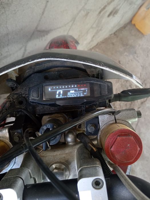 Мотоцикл эндуро 250 кубов