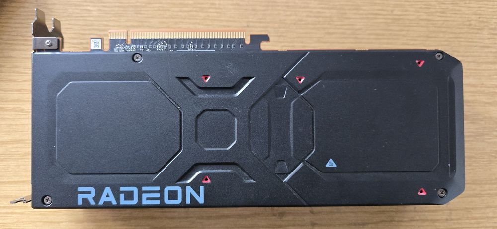 Видео карта AMD Radeon RX 7800 XT Reference, 16GB GDDR6