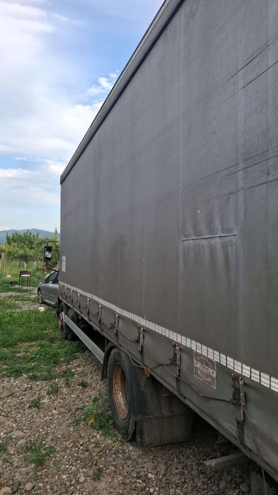 VOLVO  FL 220 2005
