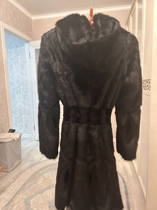 Продам норковую шубу