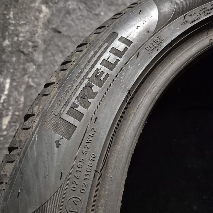 305 40 20 Pirelli m+s