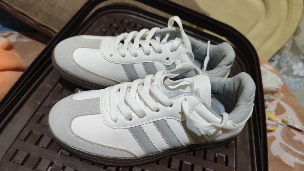 Кросовки продаю классное