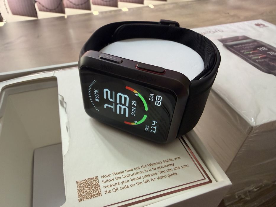 Huawei watch D Пълен комплект