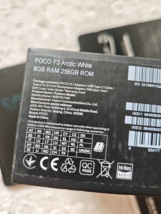 Продам телефон Poco F3