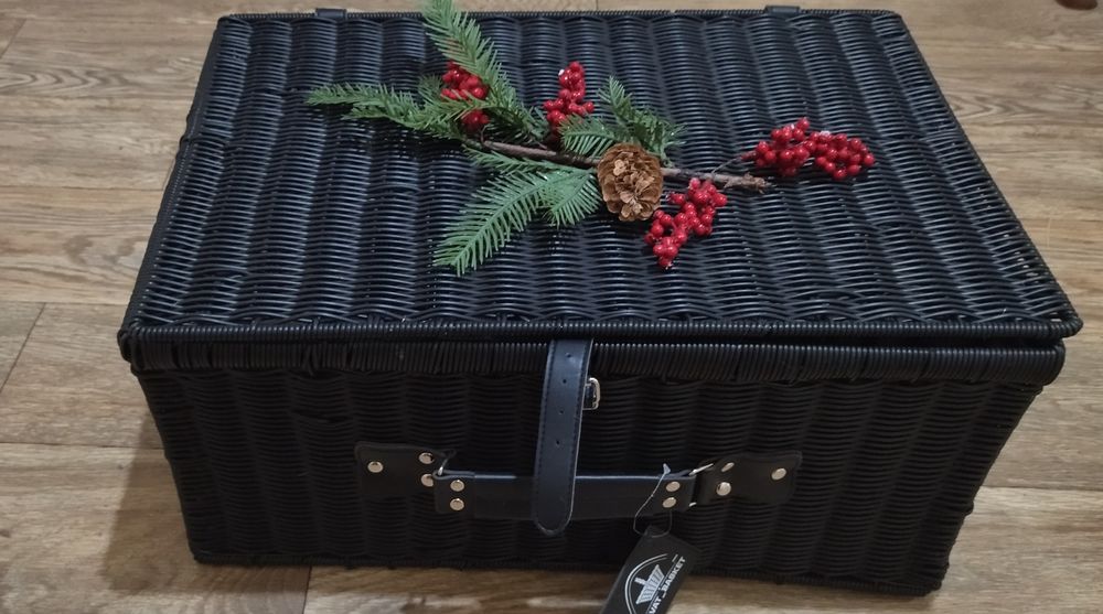 Подарочный чемодан