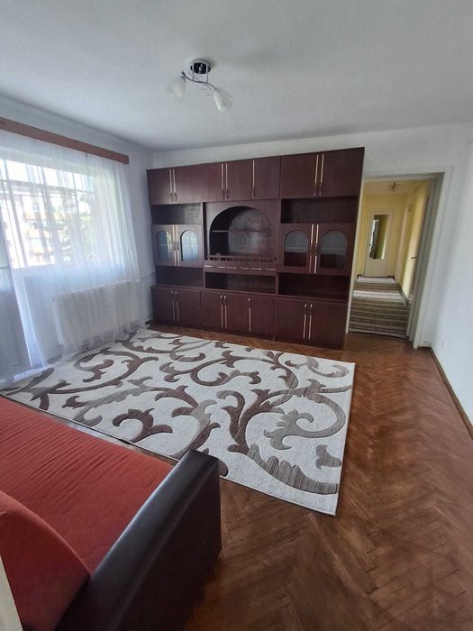 Inchiriez 3 camere Areni langa Profi
