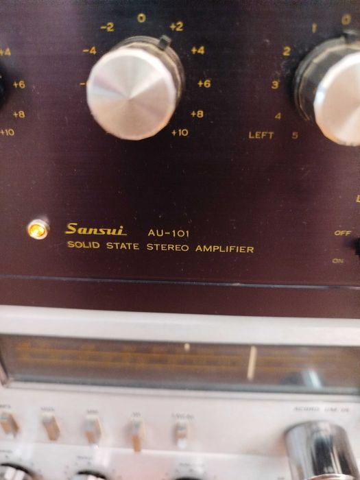 Amplificator SANSUI plus tuner