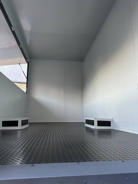 Каравана за Бързо Хранене Търговска