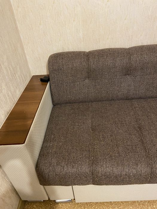 Продам диван качественный